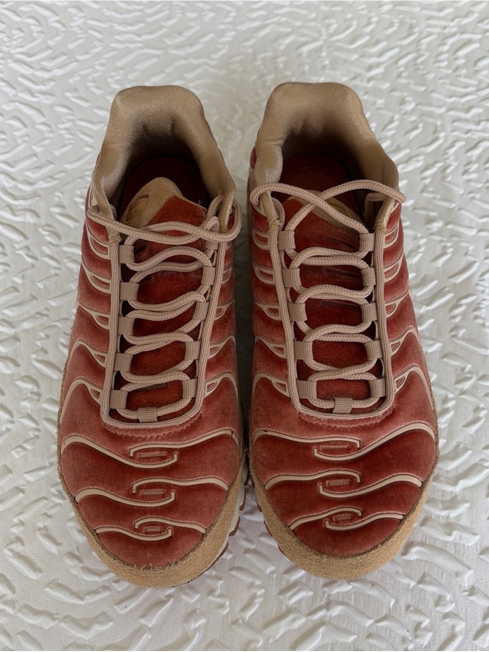 Nike Air Max Plus LX Velvet Dusty Peach Pink Beige AH6788-201 Women's Size 7 - Picture 1 of 9